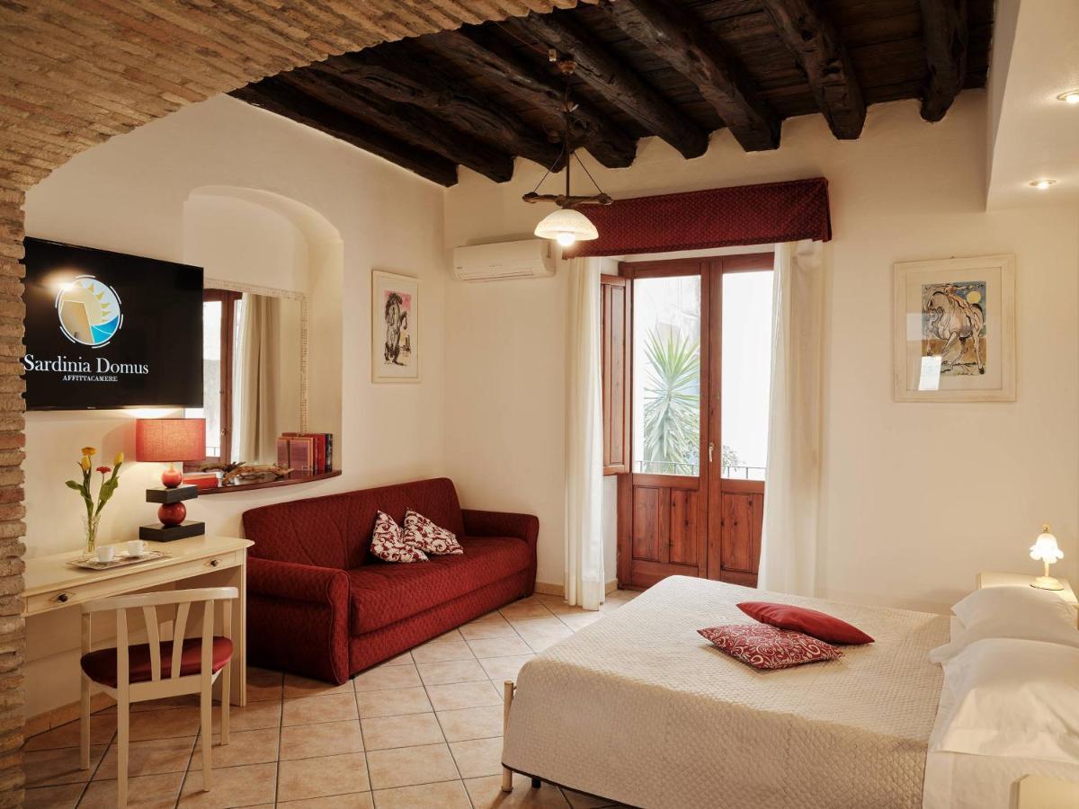 Frühstückspension Sardinia Domus 2*