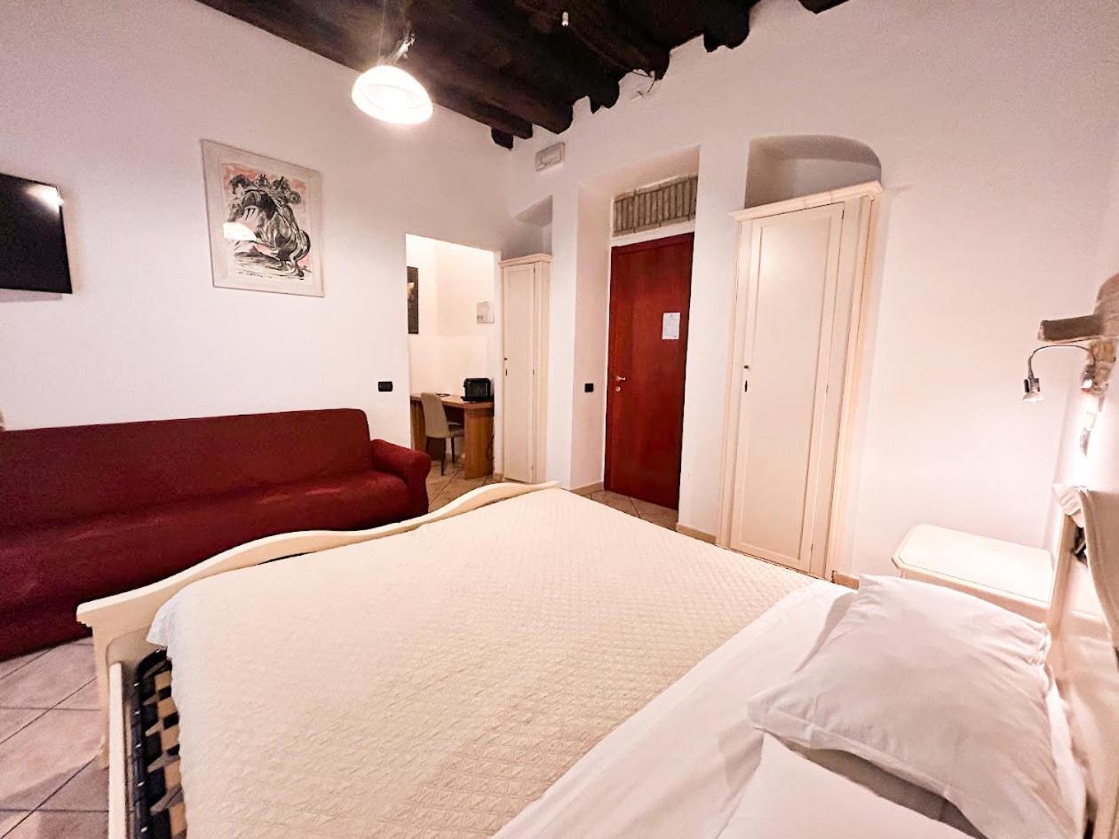 Frühstückspension Sardinia Domus 2*